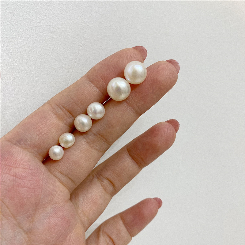 1 Pair Retro Solid Color Plating Freshwater Pearl Ear Studs display picture 2