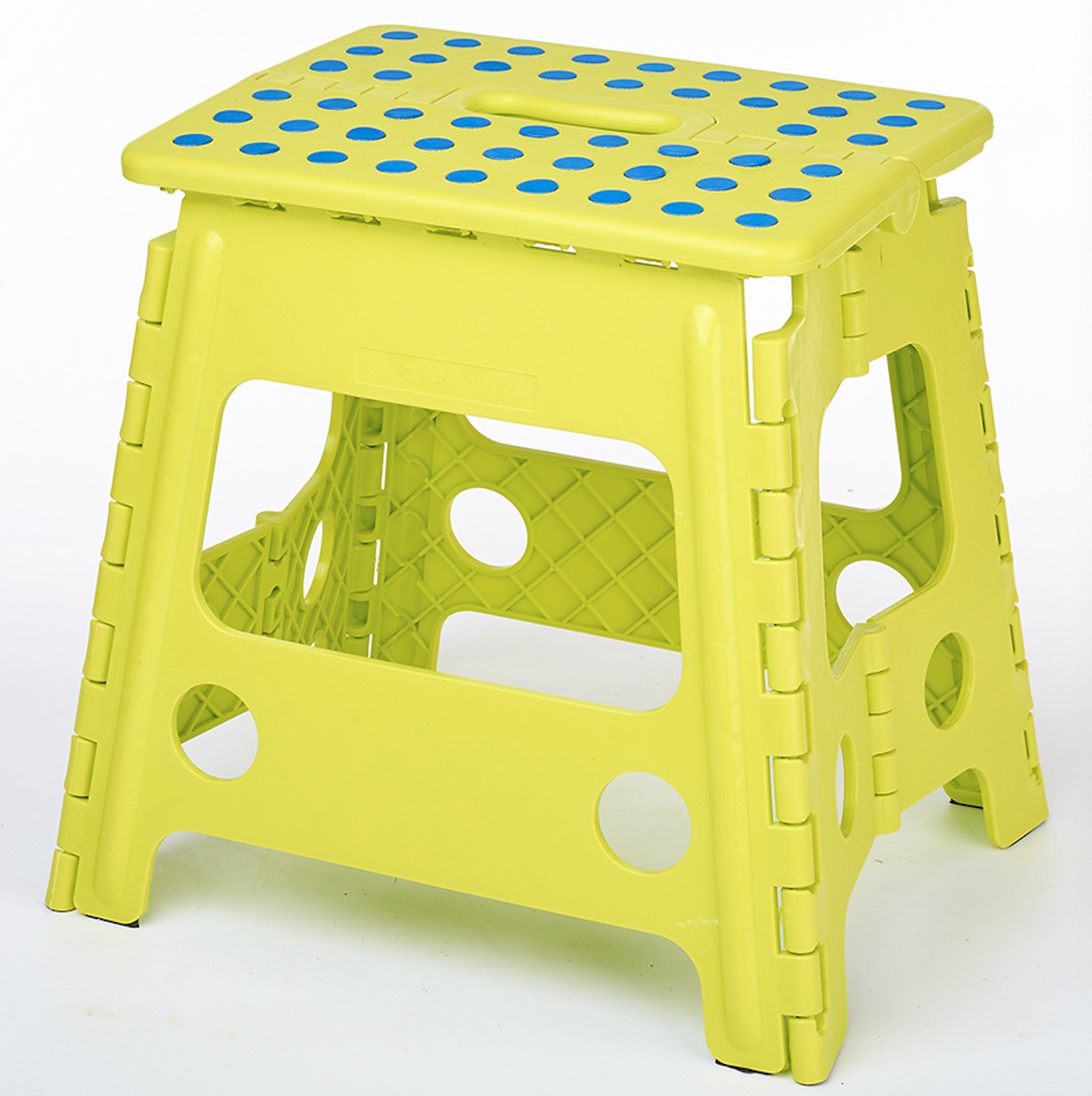 BD3573A6-86AF-49AE-9DDD-8955F2