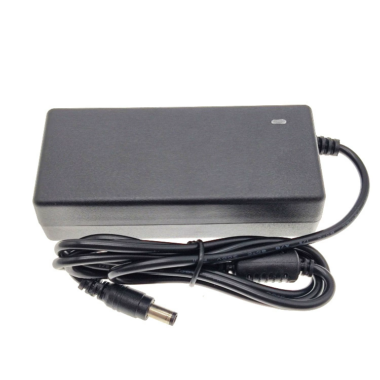 Проектор, адаптеры питания, зарядное устройство, 15V, 15V