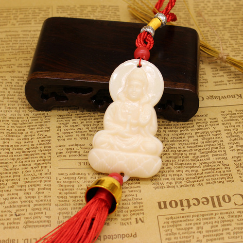 Car pendant jewelry Guanyin rearview mirror car supplies pendant interior plastic wholesale