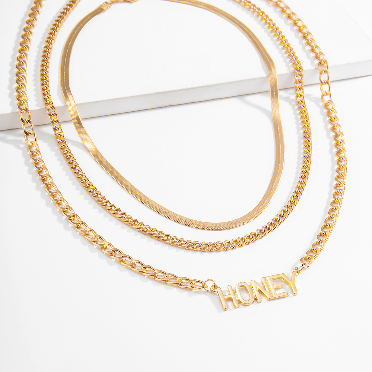 Modeschmuck Einfache Mehrschichtige Quaste Retro Brief Anhänger Halskette display picture 10