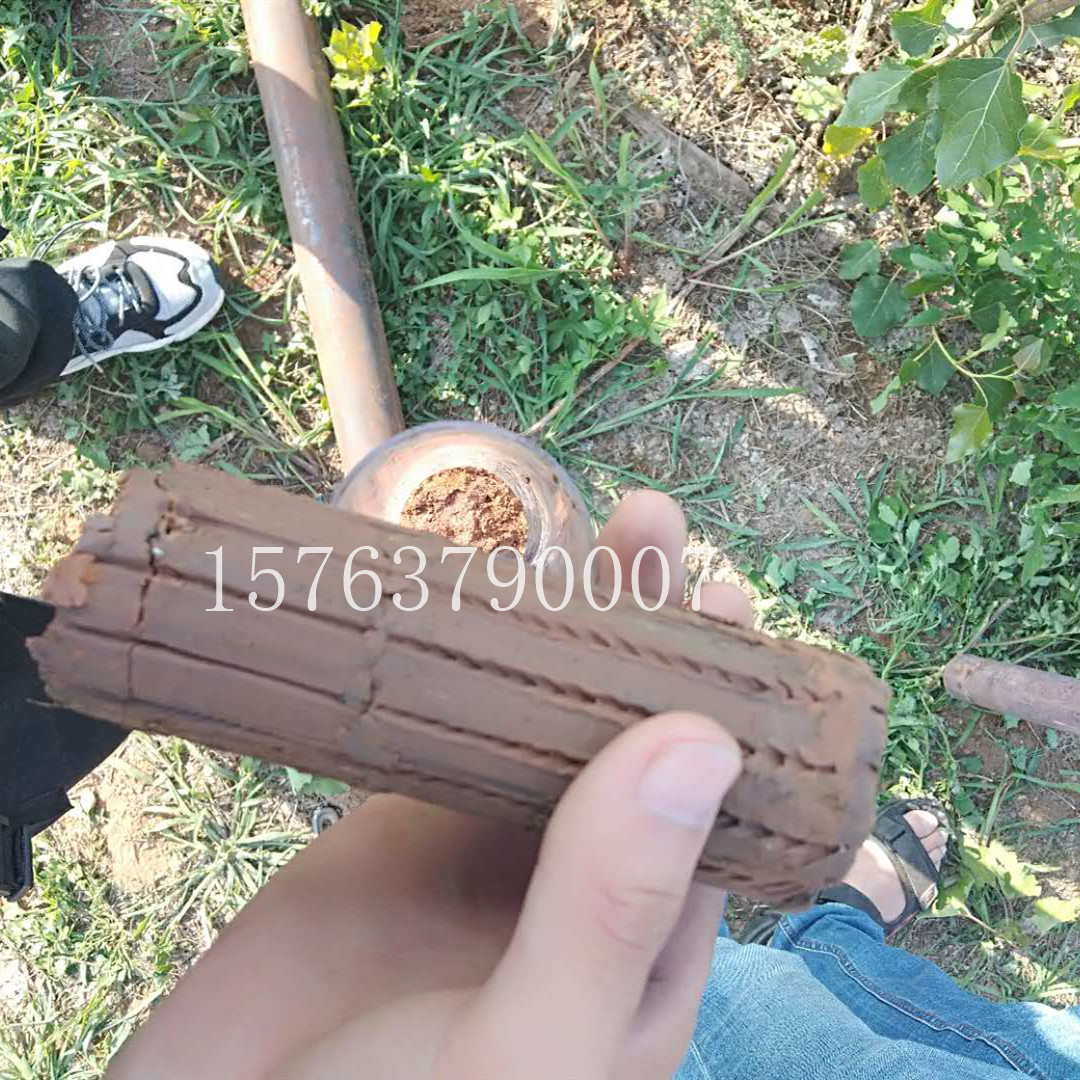 山东中探履带款环保钻机 无损取土环境取样 地质勘探取芯钻机