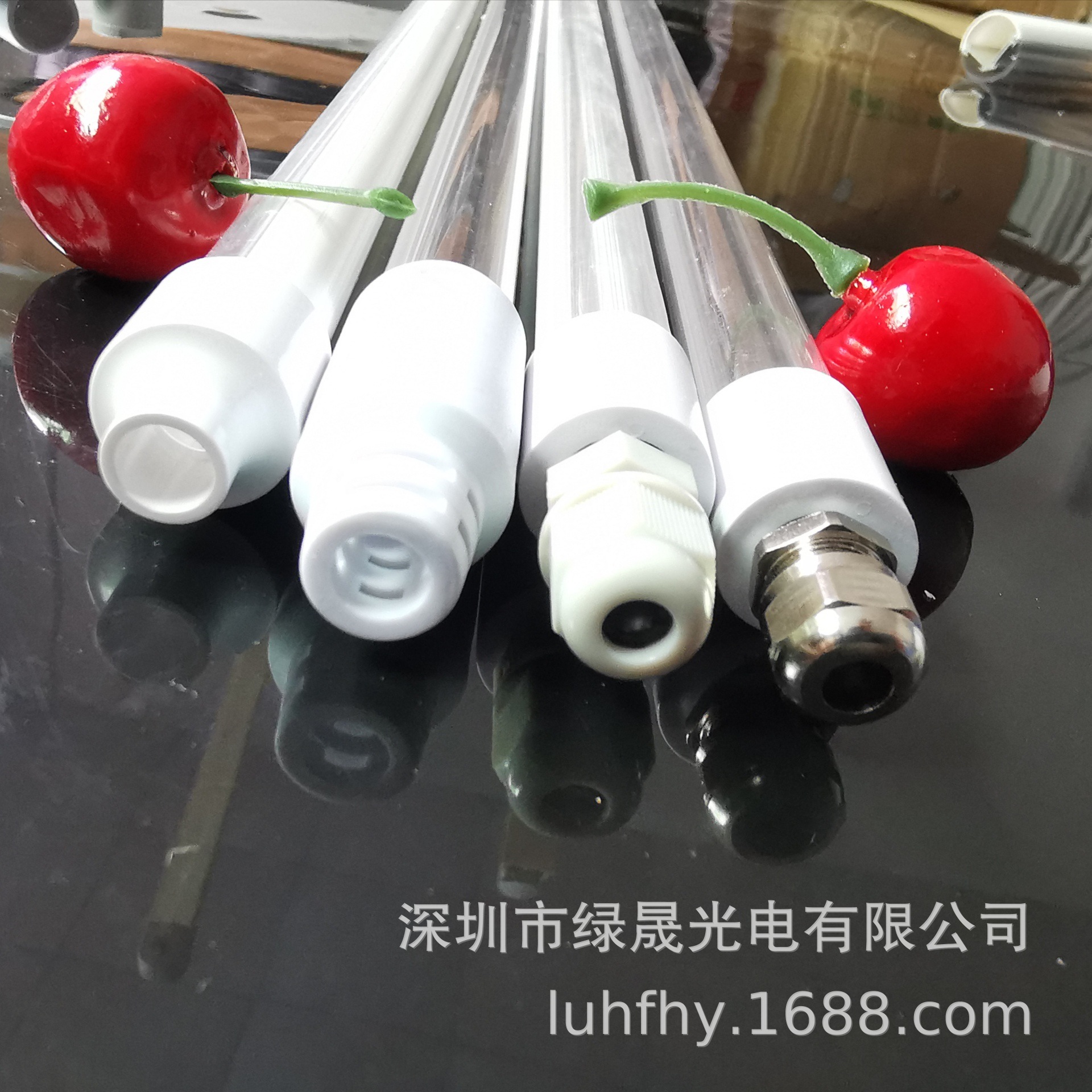 厂家直销LEDT5养殖灯管外壳套件T5全塑PC管T5双色透明管专用灯具