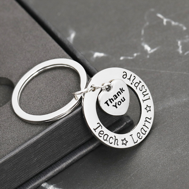 Fashion Explosion Keychain Personality Lettering Keychain Wholesale Nihaojewelry display picture 4