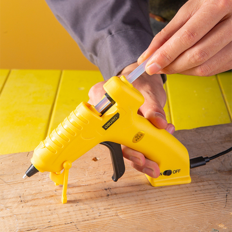 得力电动热熔胶枪充电式胶棒热熔胶 手工家用热熔枪