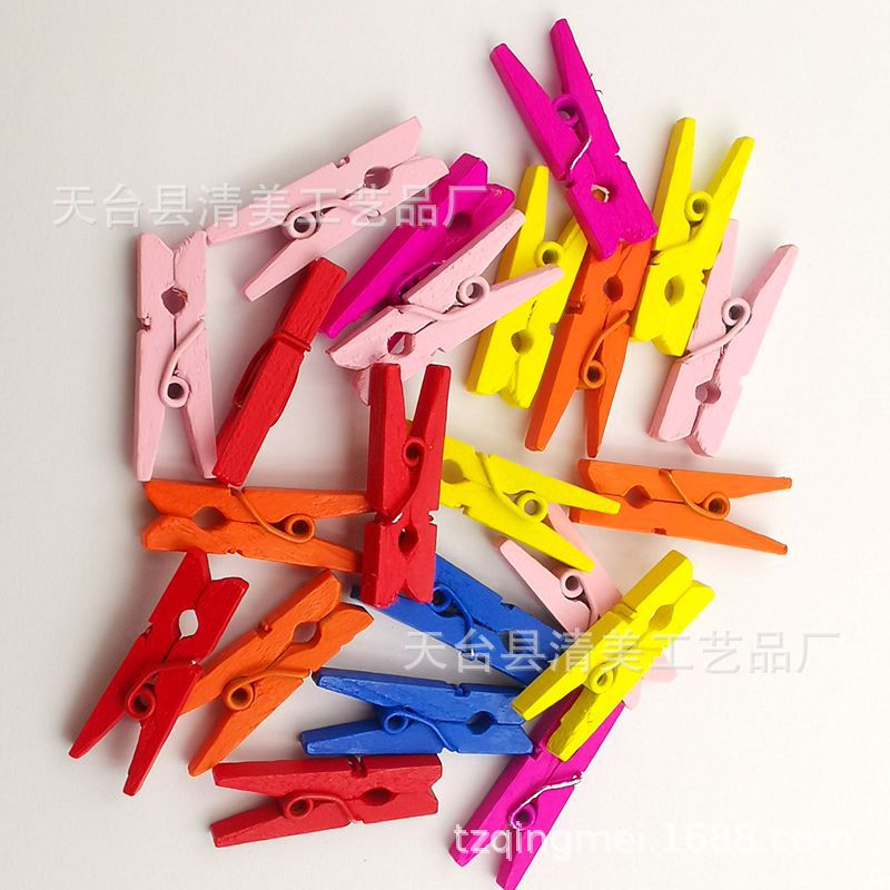 Clip de madera de 25mm Clip de madera blanco/plateado/colorido Clip de madera decorativa de madera de bricolaje 100 piezas en un paquete