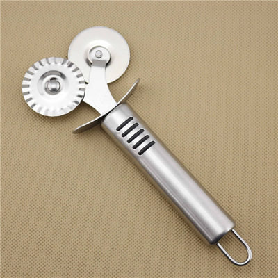 不锈钢双轮披萨刀 花边滚轮披萨轮刀 披萨切 厨房烘培专用工具|ms