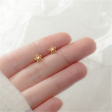 耳钉女韩版小清新小巧甜美镂空小花朵五爪单钻耳饰摆摊货源