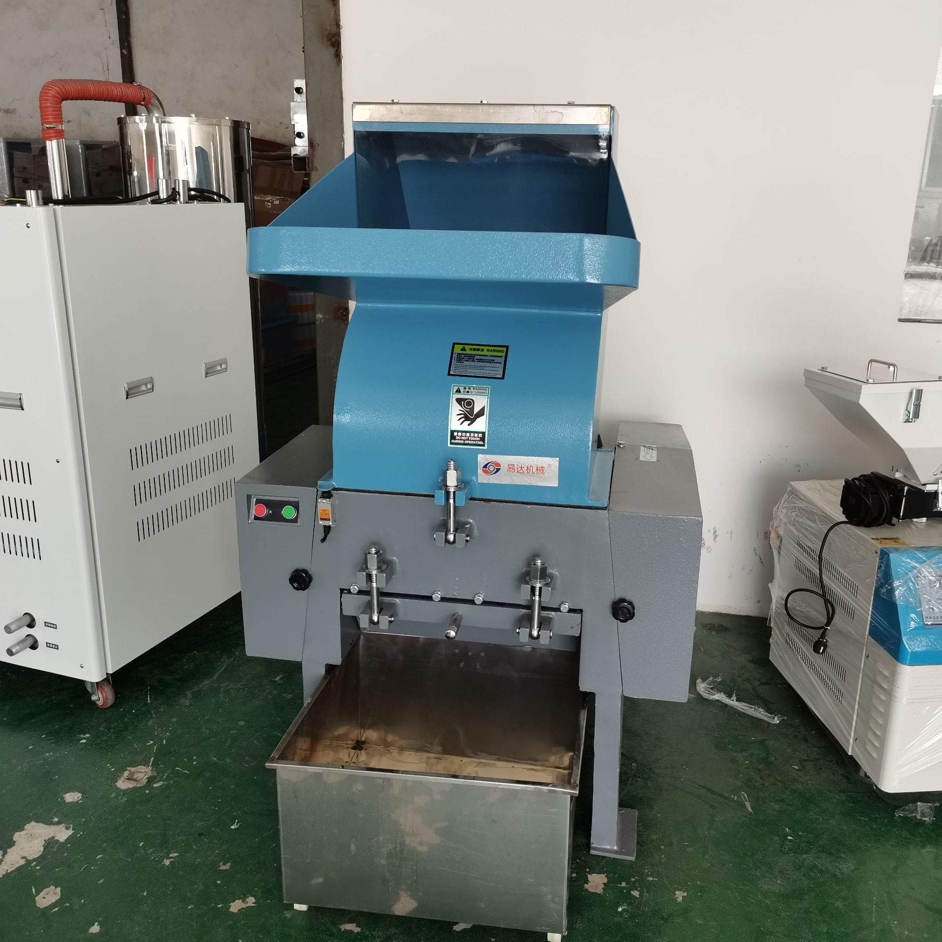 供强力塑料粉碎机工业多功能大型粉料机注塑水口粉碎机塑料破碎机