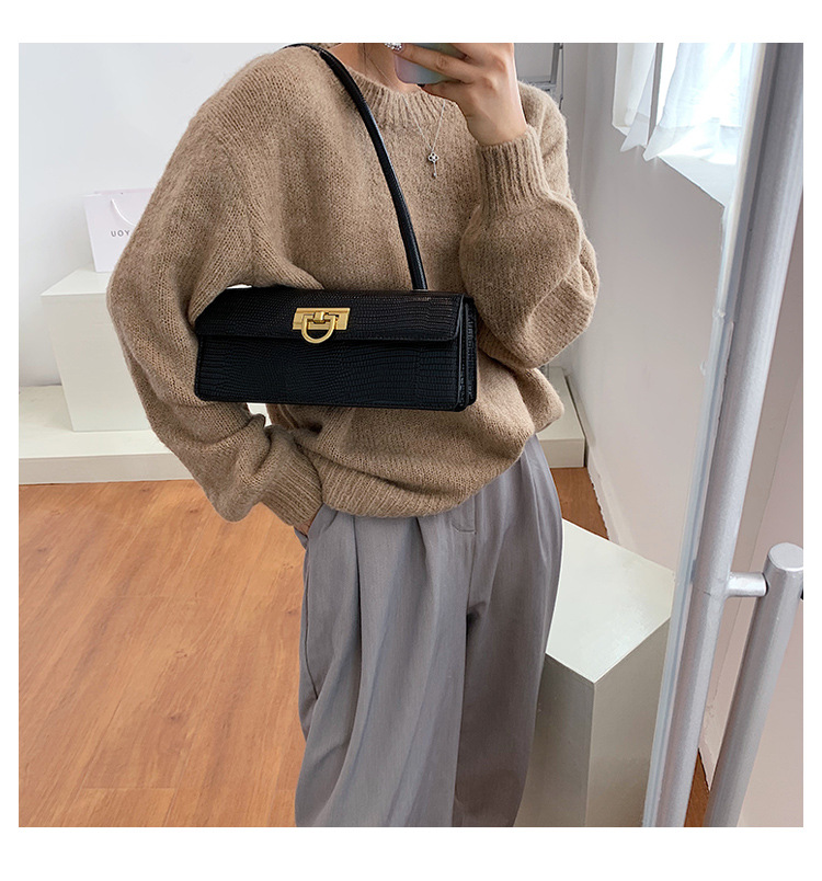 Autumn New Simple One Shoulder Underarm Retro Lizard Pattern Baguette Handbag display picture 15