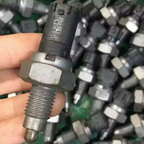 168 545 01 14，1685450114，奔驰倒车灯开关