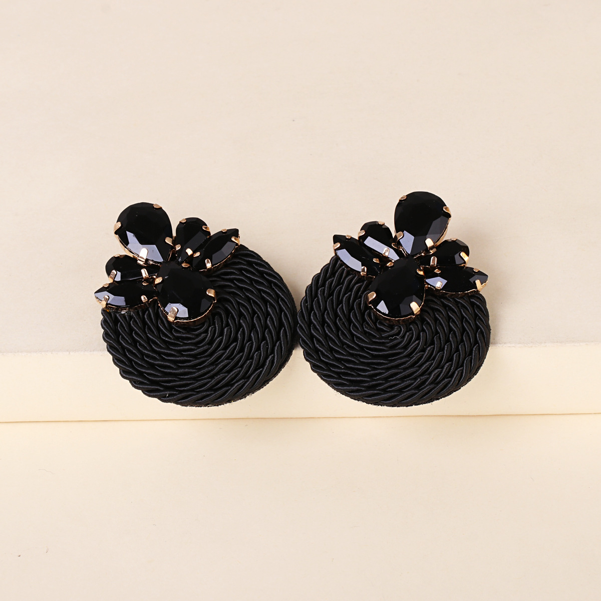 Korean New Fashion Wild Rhinestone Geometric Round Exaggerated Card Earrings display picture 24