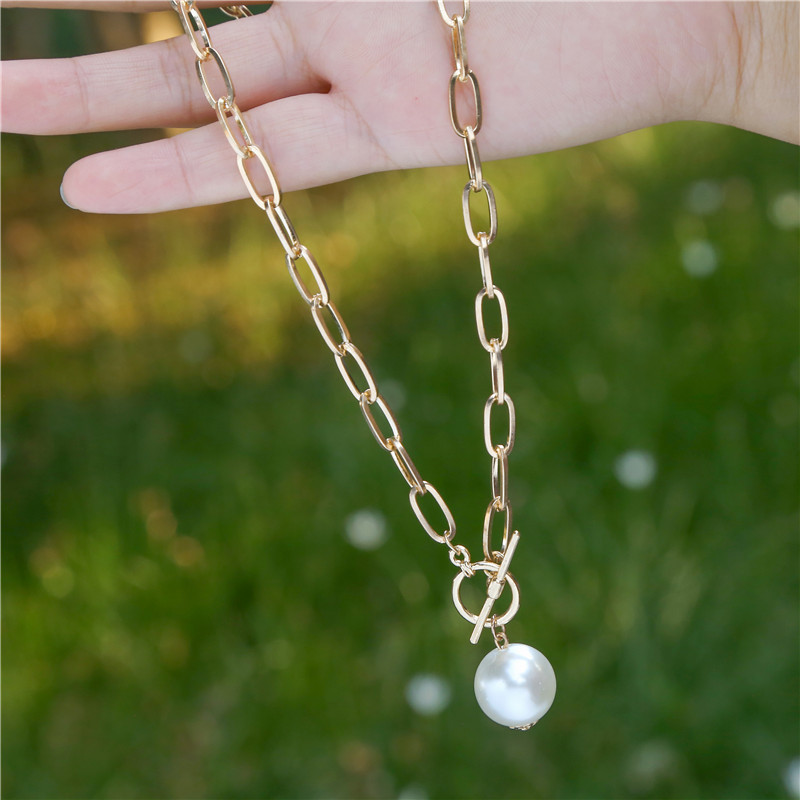 Retro Metal Chain Pearl Long Necklace display picture 7