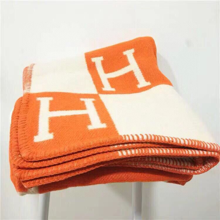 Quilt H Letter Kasjmier Sjaal Kleine Tijden Dezelfde Stijl Dutten Verdikte Airconditioning Hoes Deken Bankkussen