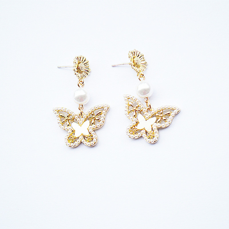 10g Weight Artificial Gemstones Inlay Material Earrings Classification Housewarming, Anniversary, Business, Wedding, Travel, Birthday, Festival Occasion Alloy Material Butterfly Pattern Women'S Gender Fashion Style S925 Silver Needle Butterfly Sweet Pearl Earrings 7