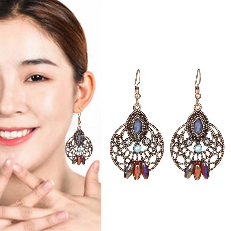 1 Pair Ethnic Style Round Metal Plating Inlay Artificial Diamond Women's Drop Earrings display picture 2