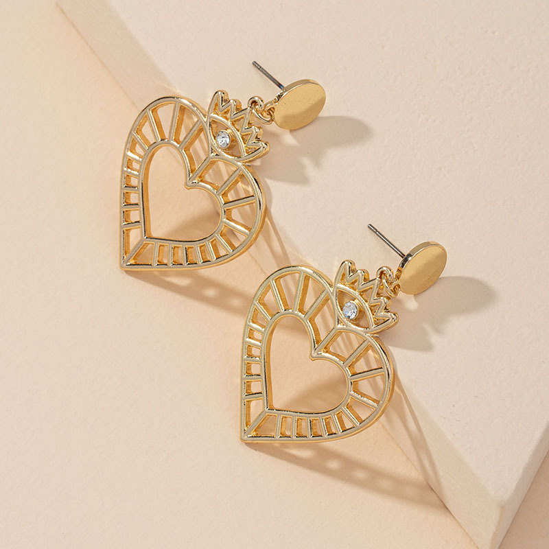 Hot Selling Fashion Metal Love Earrings Wholesale display picture 7