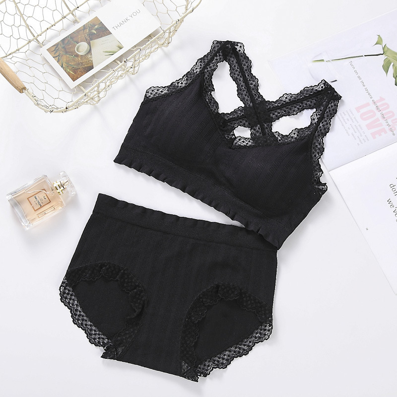 New Beautiful Back Seamless Base Underwear No Steel Ring Sexy Lace Sling Wrapped Breast Tube Top Girl Bra