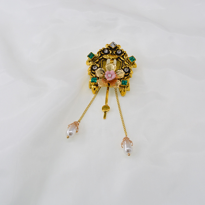 Fashion Personality Tassel Flower Palace  Vintage Brooch Wholesale display picture 6