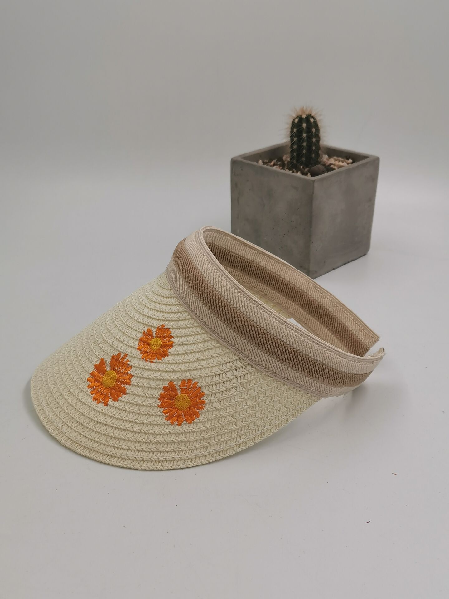 1AAD8903E2756C30E3B94D2B8DFE88