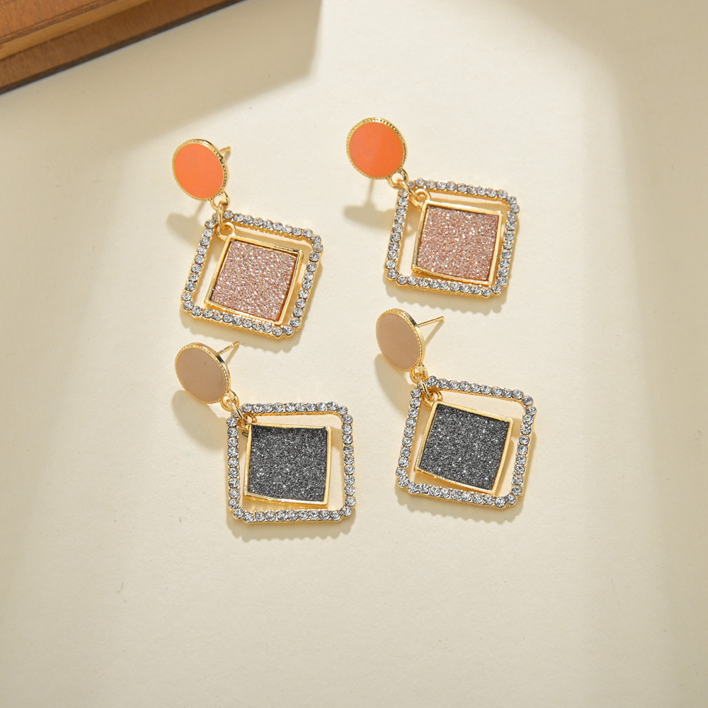 Geometric Diamond Frosted Earrings display picture 1