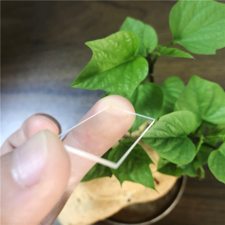 杀菌器石英玻璃紫光透光率90%以上石英玻璃东莞激光切割玻璃中心