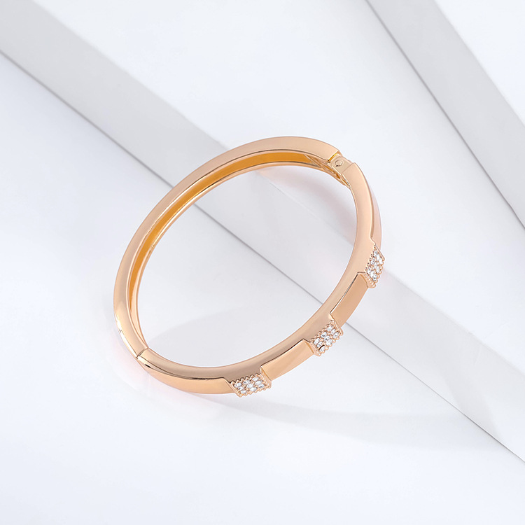 simple diamond gold-plated glossy bracelet