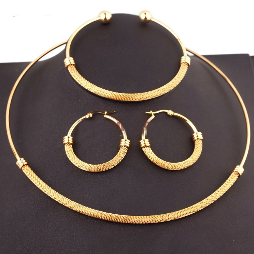 PVD Coated Gold Plating Process 18K Real Gold Plated Plating Material PVD Coated 18K Gold Real Gold Plated Circle 303 Stainless Steel 304 Stainless Steel Simple Style Waterproof Non Tarnish 304 Stainless Steel Choker