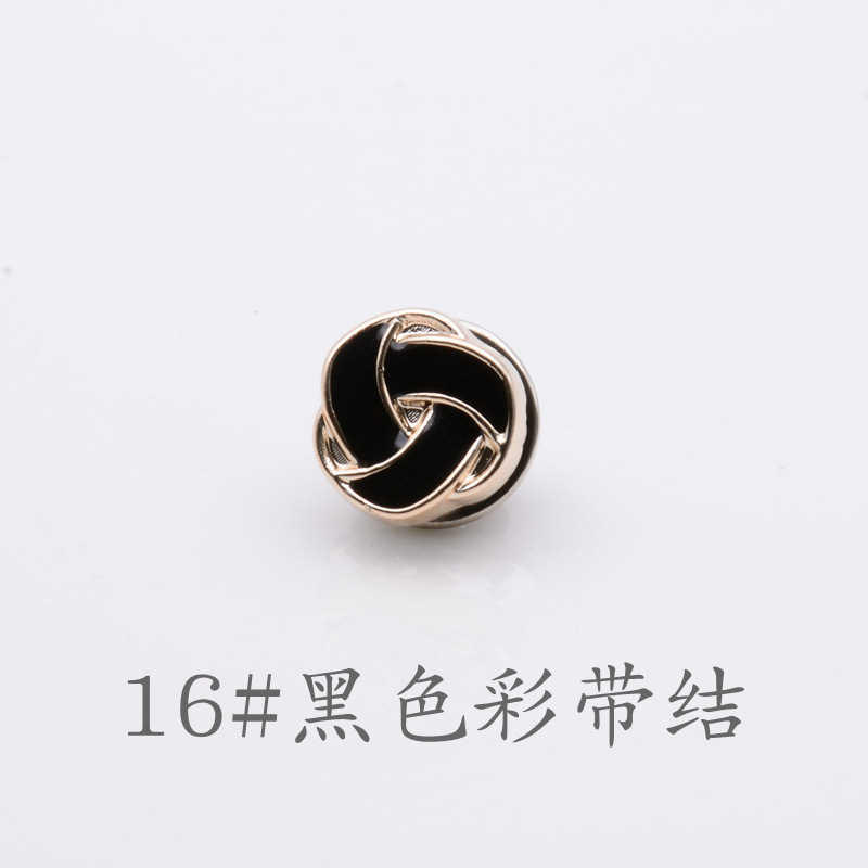 16#Black colored knot