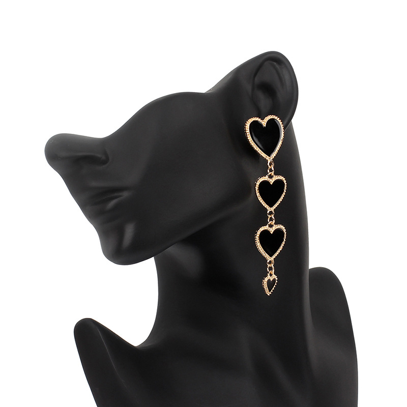 19g Weight Earrings, Ear Studs Classification Wedding, Travel Occasion Alloy Material Heart Pattern Women'S Gender Fashion Style White, Red, Black Color Fashion Heart Alloy Drop Earrings 1