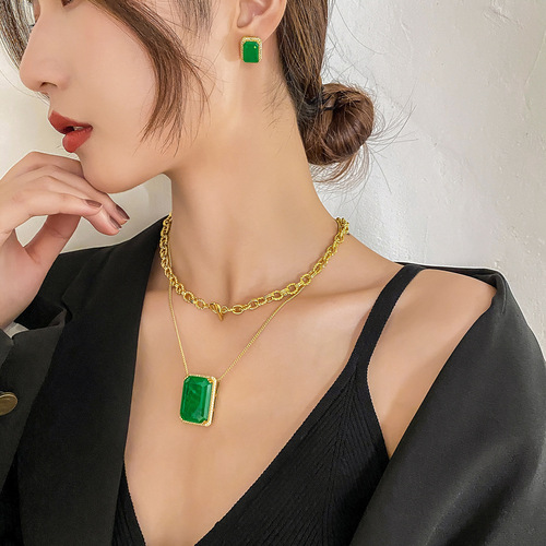 Zhuang Shengsheng Jewelry Hot Sale Ins-style European and American Fashion Trendy Minimalist Layered Necklace Simulated Emerald Set