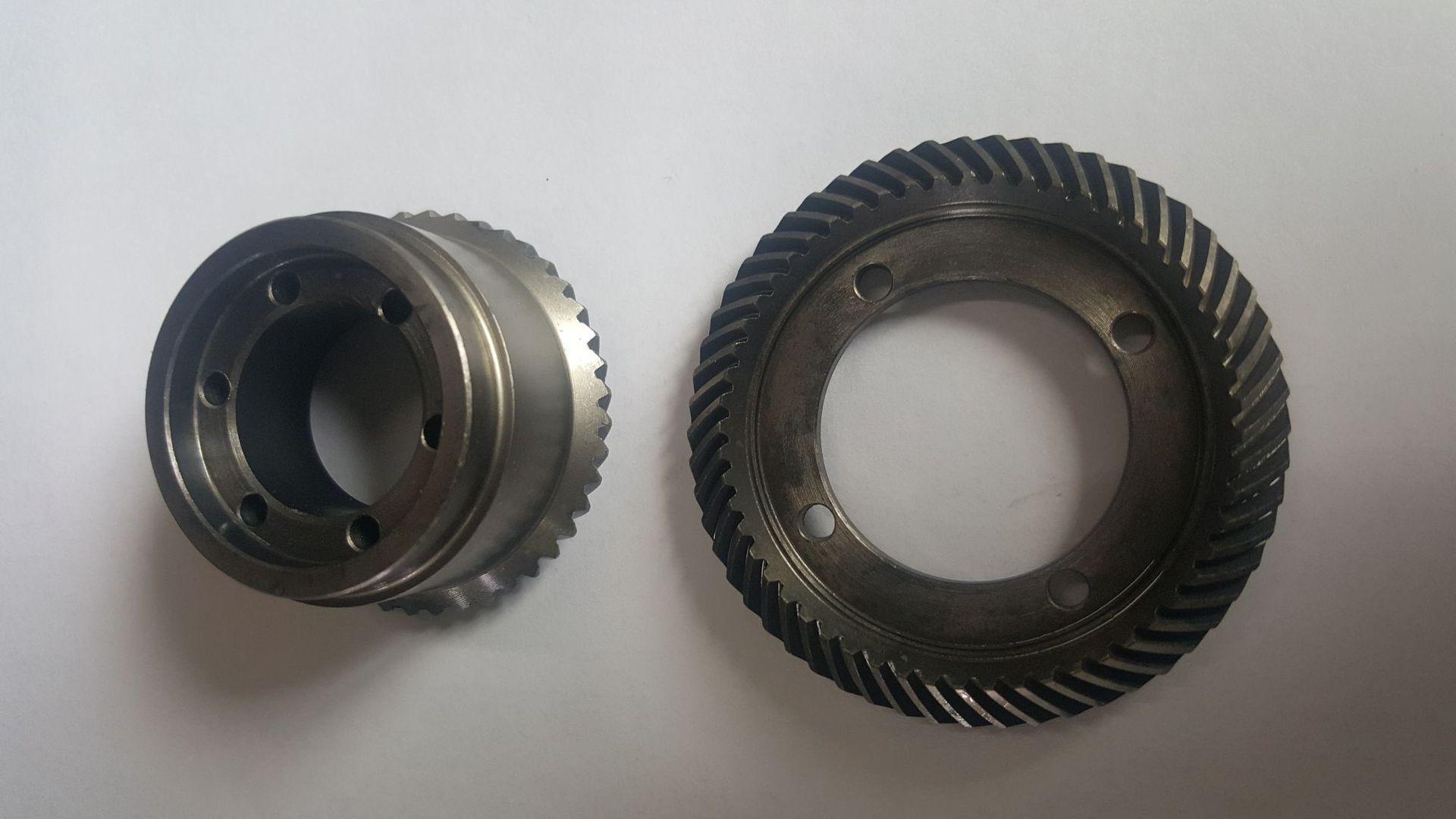 现货工业机器人伞齿轮工业硬齿面螺旋齿轮曲线齿轮外齿轮加工定制