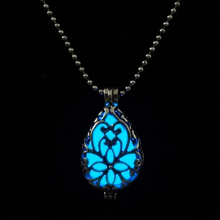 Luminous Cage Pendant Necklace display picture 10