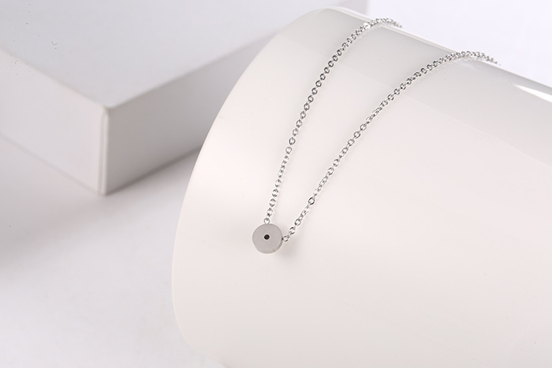 Estilo de diseñador, moderno y versátil, collar de diamante simple, colgante de borla, temperamento exquisito y exhibición de clavícula._voghion.com