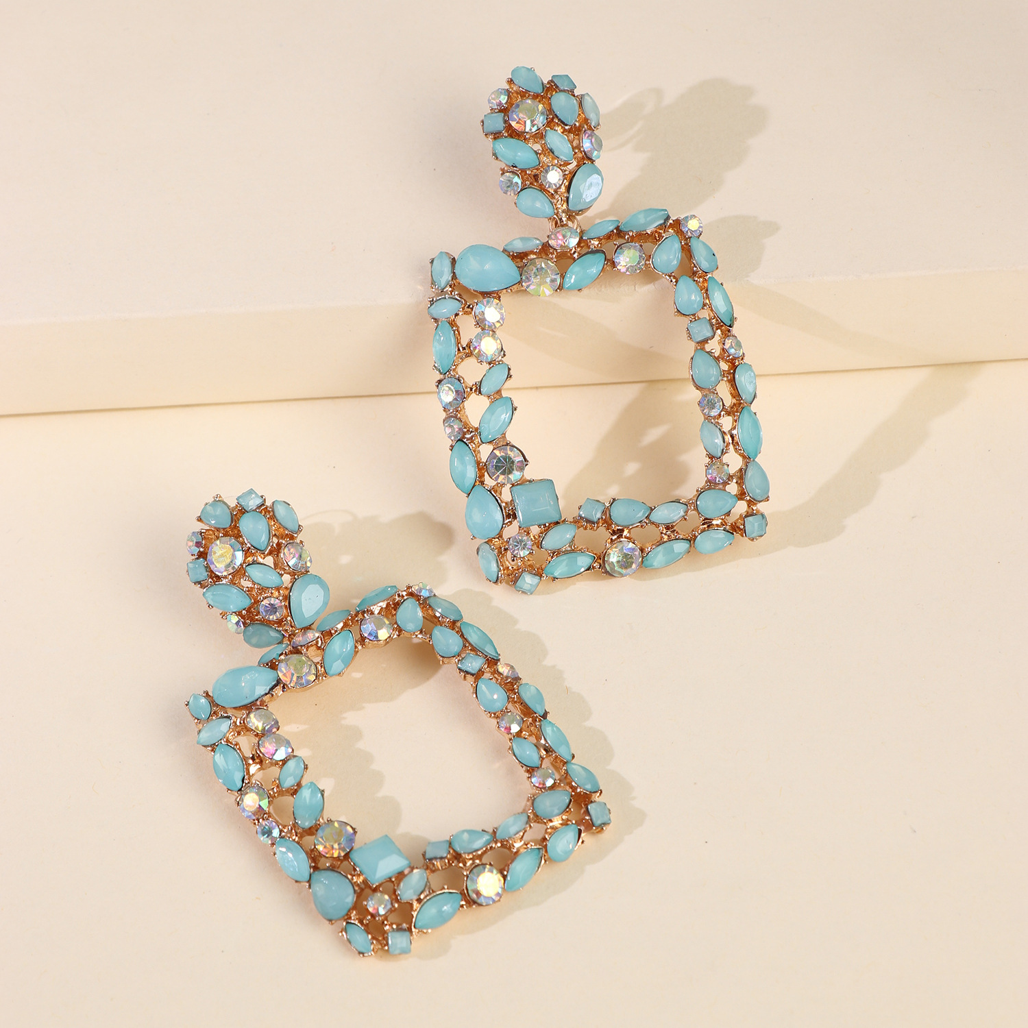 Geometric Stained Glass Diamond Hollow Earrings Long Earrings With Accessories Wholesale Nihaojewelry display picture 12