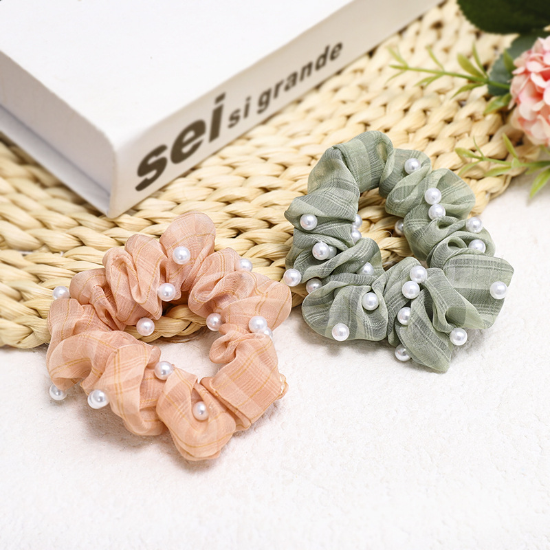 Korea New Lattice Nail Pearl Color Bright Hair Scrunchies Wholesale Nihaojewelry display picture 3