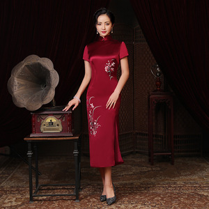 Traditional Chinese Dress Qipao Dresses for Women Wine red cheongsam dress wedding large embroidered cheongsam dress short sleeve