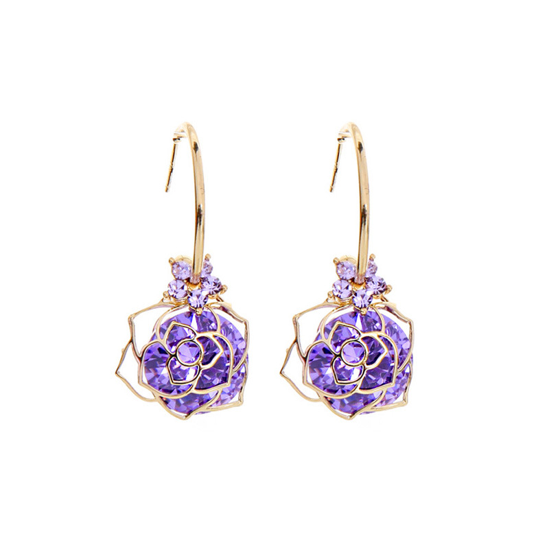 Créatif Nouveau Design Boucles D&#39;oreilles S925 Boucles D&#39;oreilles En Argent Boucles D&#39;oreilles En Zircon Fleur En Gros Nihaojewelry display picture 7