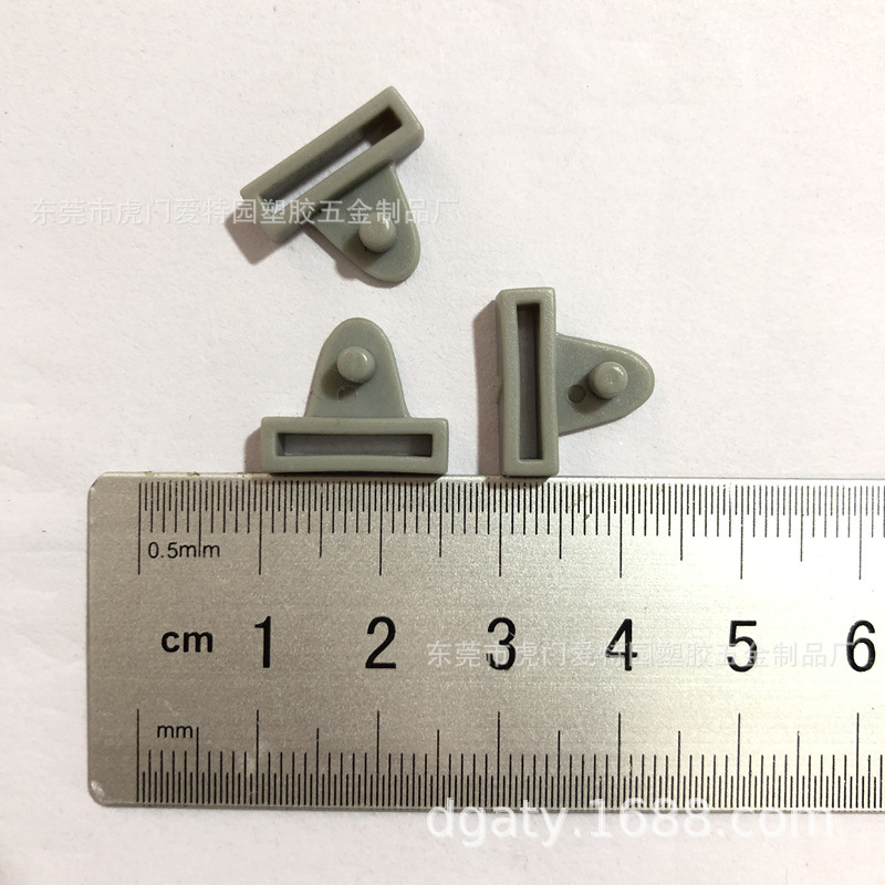 厂家直销眼镜架胶扣胶 眼镜配件 书丁扣具塑胶眼镜扣 三角眼镜扣