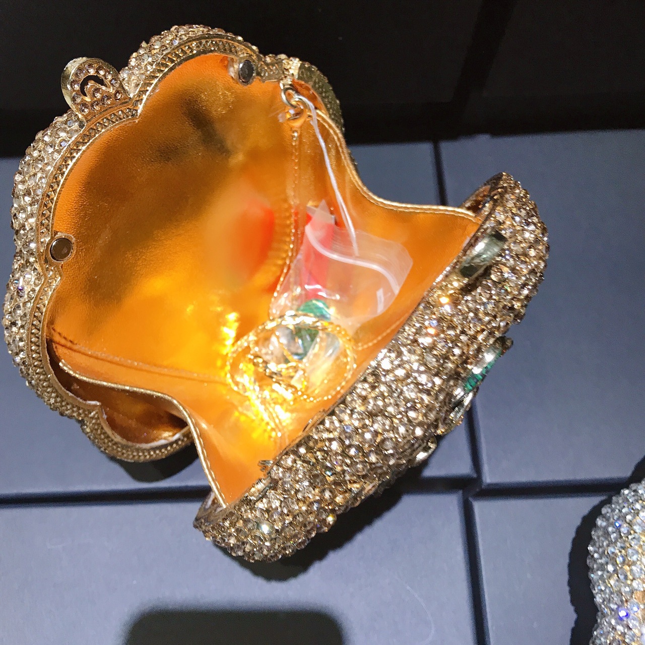 Ví cầm tay dự tiệc nữ đính đá giả kim cương họa tiết hoa 3D — Màu trắng, Màu xanh lá chi tiết 5
