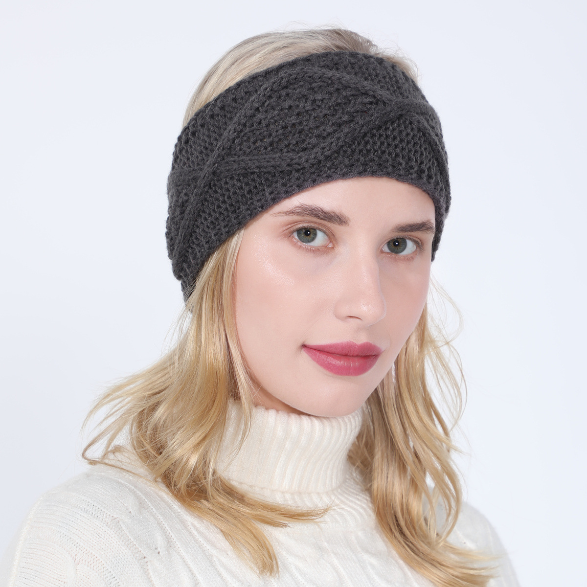 New Autumn and Winter Women's Knitted Face Wash Headcover with Woolen Hairband Aran Diamond High ponytail Hat_voghion.com