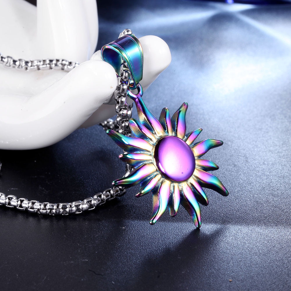 1 Piece Quantity Daily Occasion Titanium Steel Material Retro Sun Titanium Steel 18K Gold Plated Men's Men Pendant Necklaces