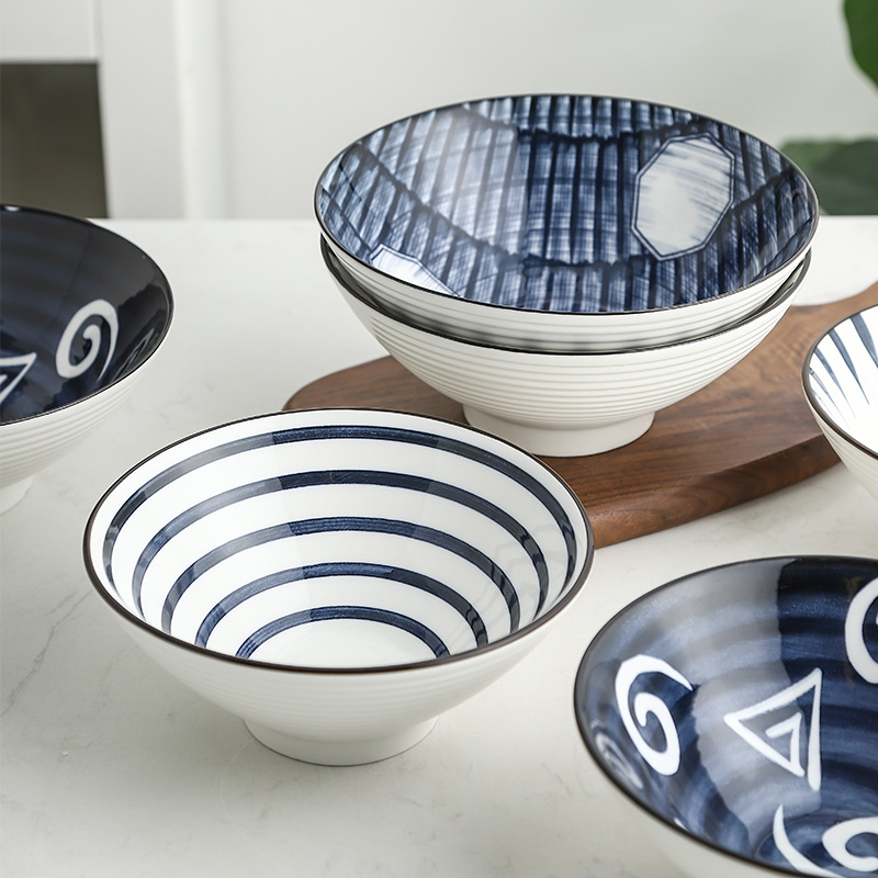 Tazón de sopa bajo vidriado pintado a mano de estilo japonés tazón de fideos tazón grande horno de microondas Cubo de cerámica tazón de fuente de fideos instantáneos tazón de fuente de ensalada tazón de altavoz
