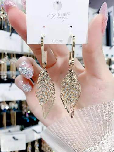 Hollow leaf set diamond bling ballroom latin dance jewelry Earrings exquisite high grade metal leaf shape versatile Earrings