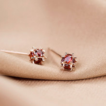 S925纯银红色锆石孔明锁耳钉小众高级感冷淡风耳环中国风复古耳饰
