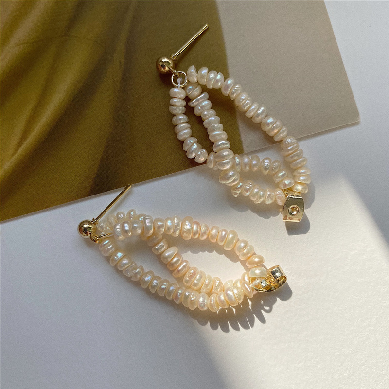 9g Weight Drop Earrings Classification 1 Pair Quantity Daily Occasion Freshwater Pearl Material Solid Color Pattern Women'S Gender Beaded Design Retro Style 1 Pair Retro Solid Color Freshwater Pearl Beaded Drop Earrings 1