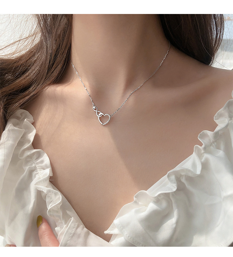 Fashionable necklace