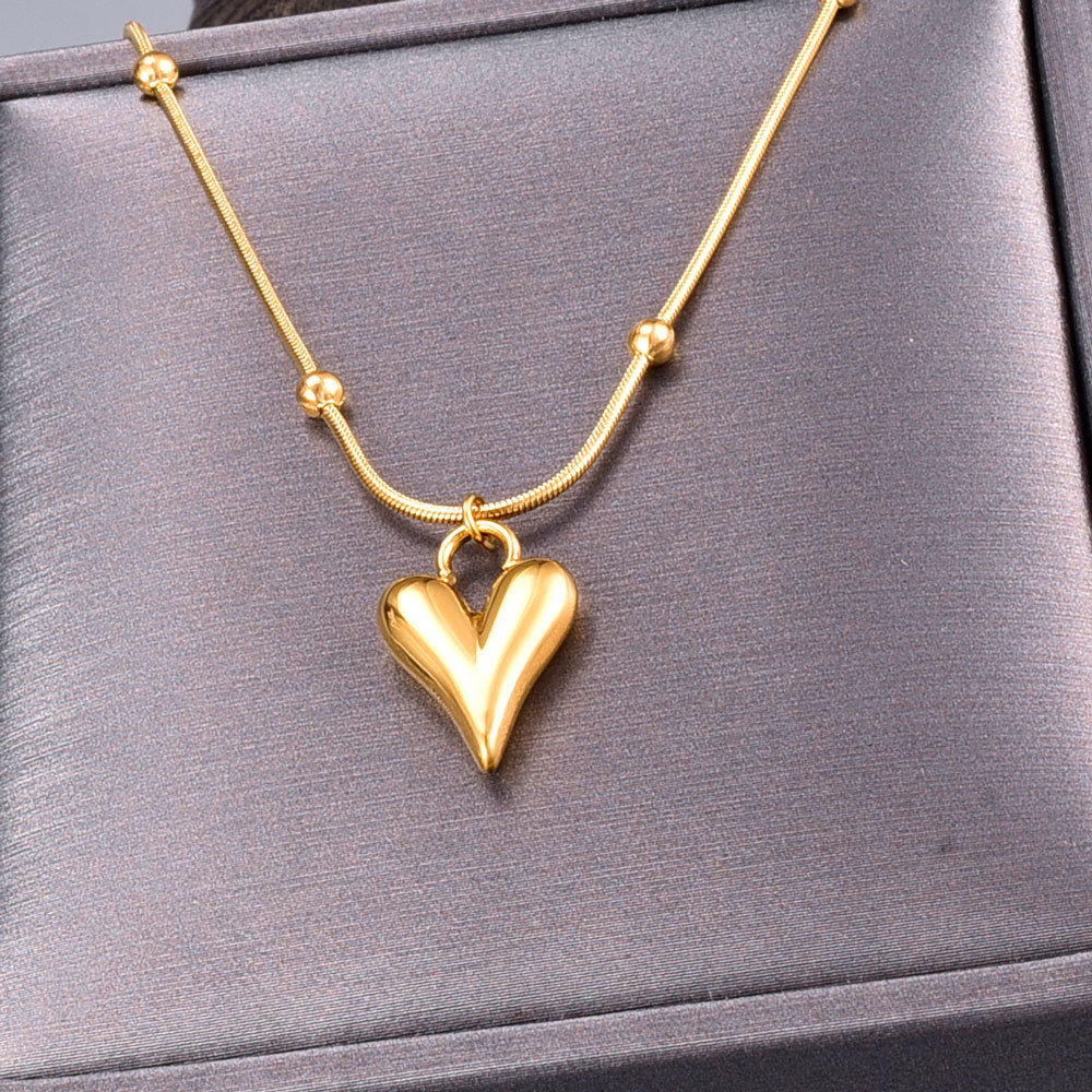 Heart Titanium Steel Inlaid Shell Inlaid Gold Necklace display picture 5