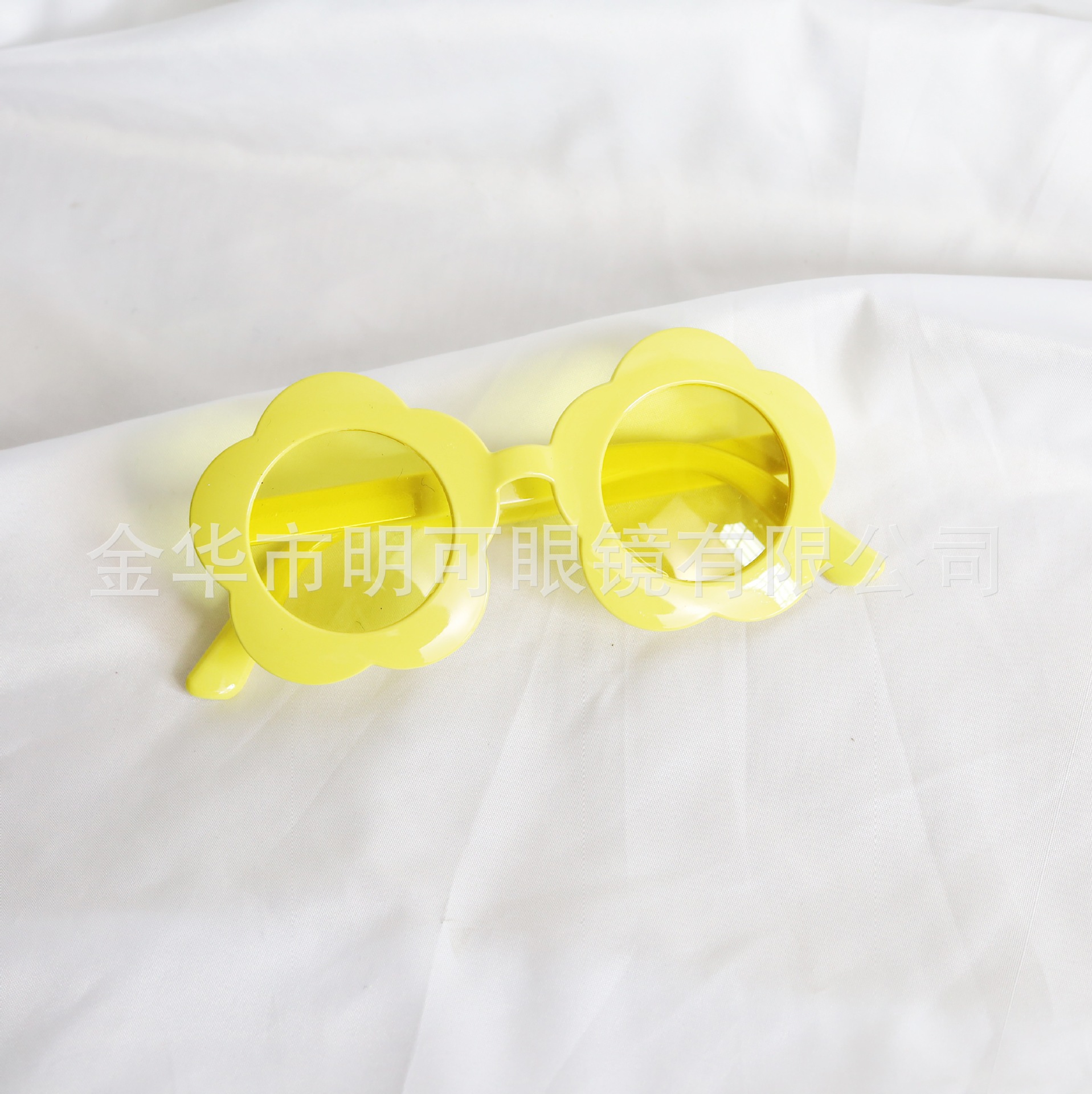 彩片单独