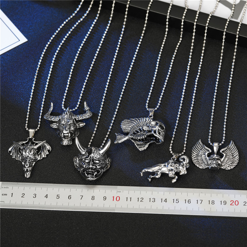 Personalized Menu0027s Necklace Punk Hip Hop Skull Wings Goat Animal Pendant Alloy Necklace